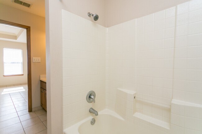 Building Photo - 16101/16103 Rolling Meadows Dr.
