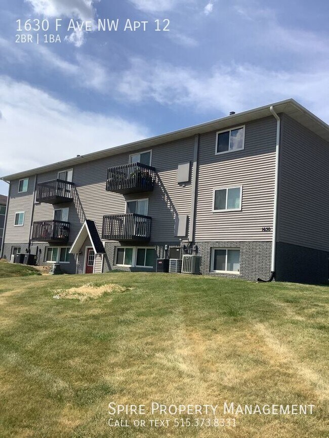 Building Photo - $99.00 deposit!!! NW Large 2 bedroom 1 bat...