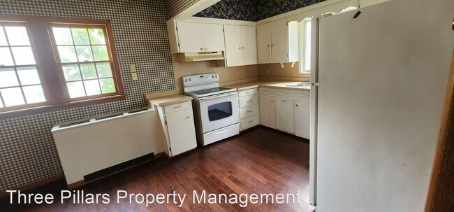 Building Photo - 4 br, 3 bath House - 511 5th Ave NW