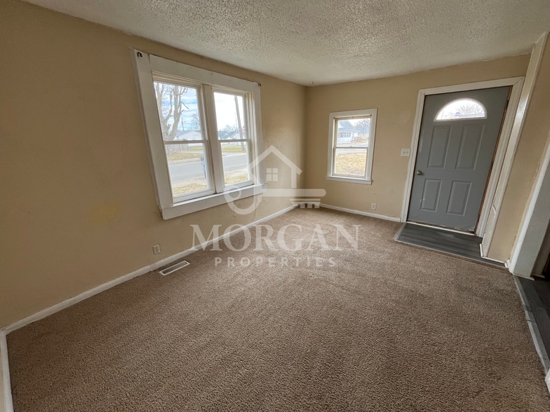 Building Photo - 2447 Jackson St