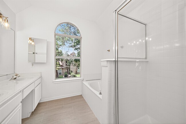 Building Photo - 4719 Cashel Cir