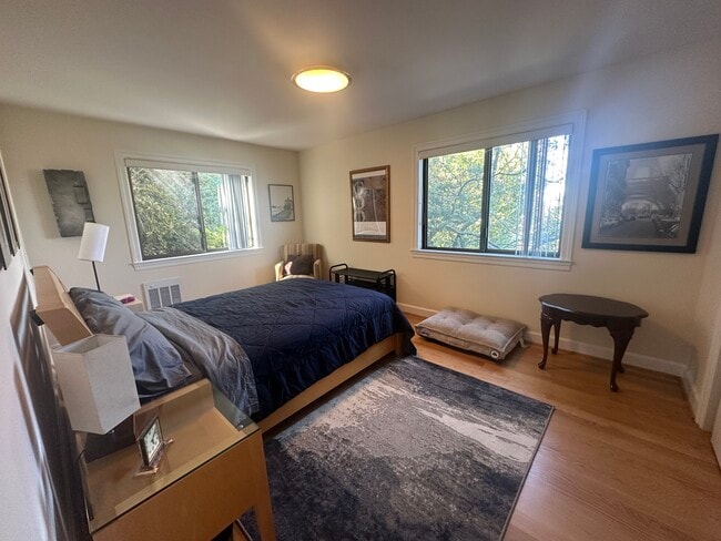 Building Photo - 304 Twin Peaks Blvd