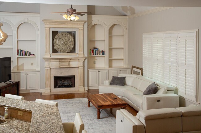 Building Photo - 10060 Avent Ridge Cove
