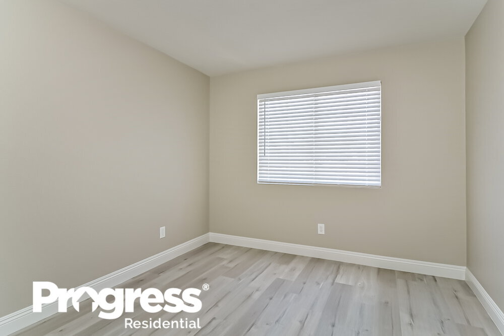 Building Photo - 890 Single Tree Dr