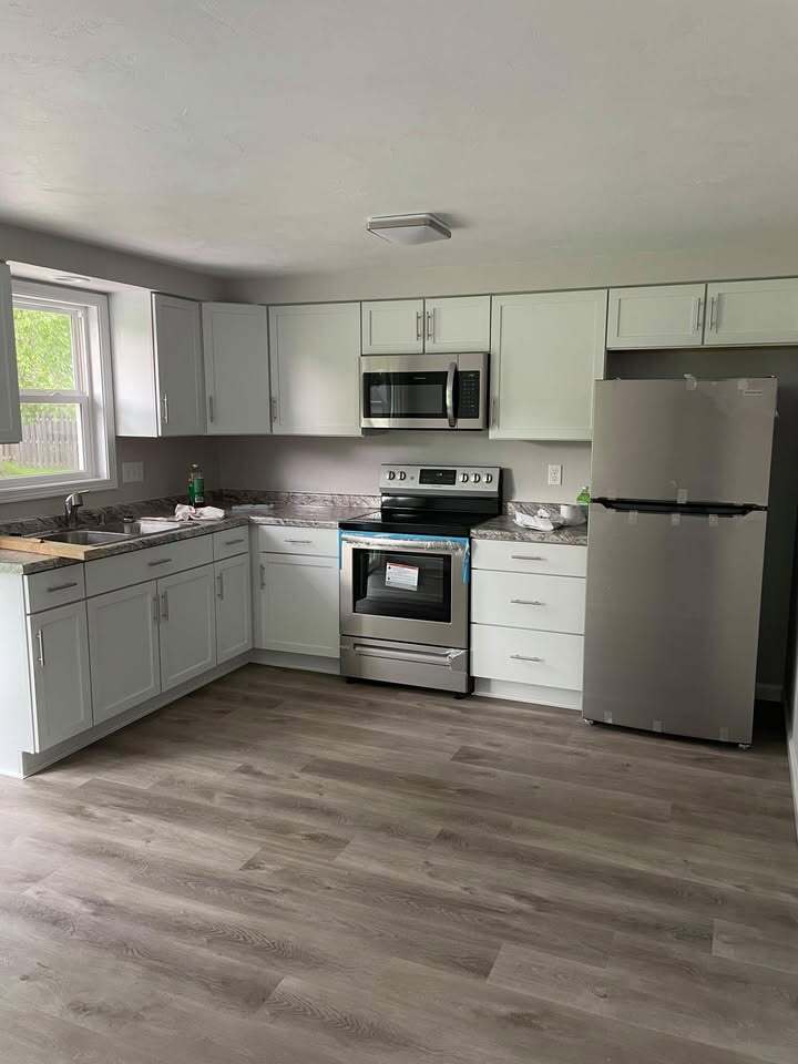 Building Photo - 1231 Primrose Ln