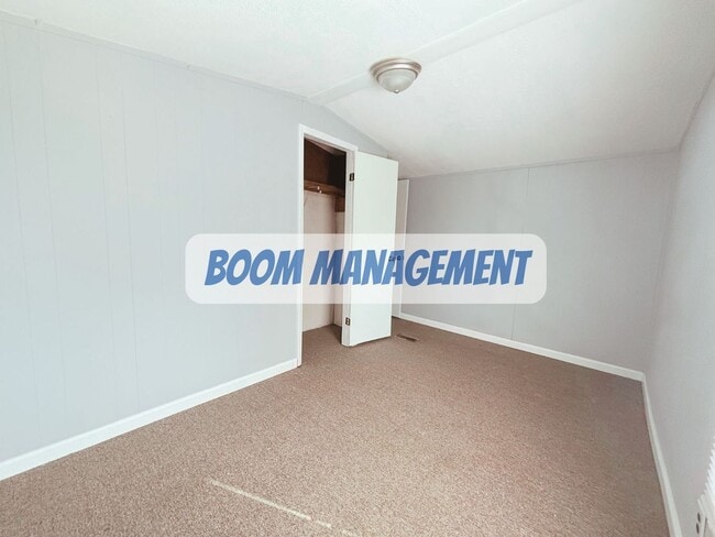 Building Photo - 176 Brookston Rd