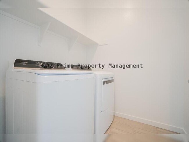 Building Photo - 2942 N 98th Ln