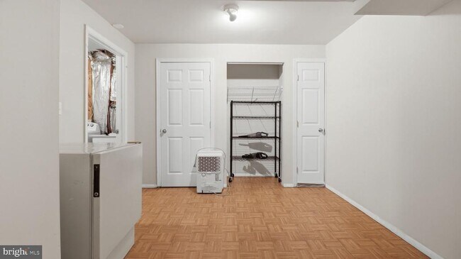 Building Photo - 7821 Fairborn Ct