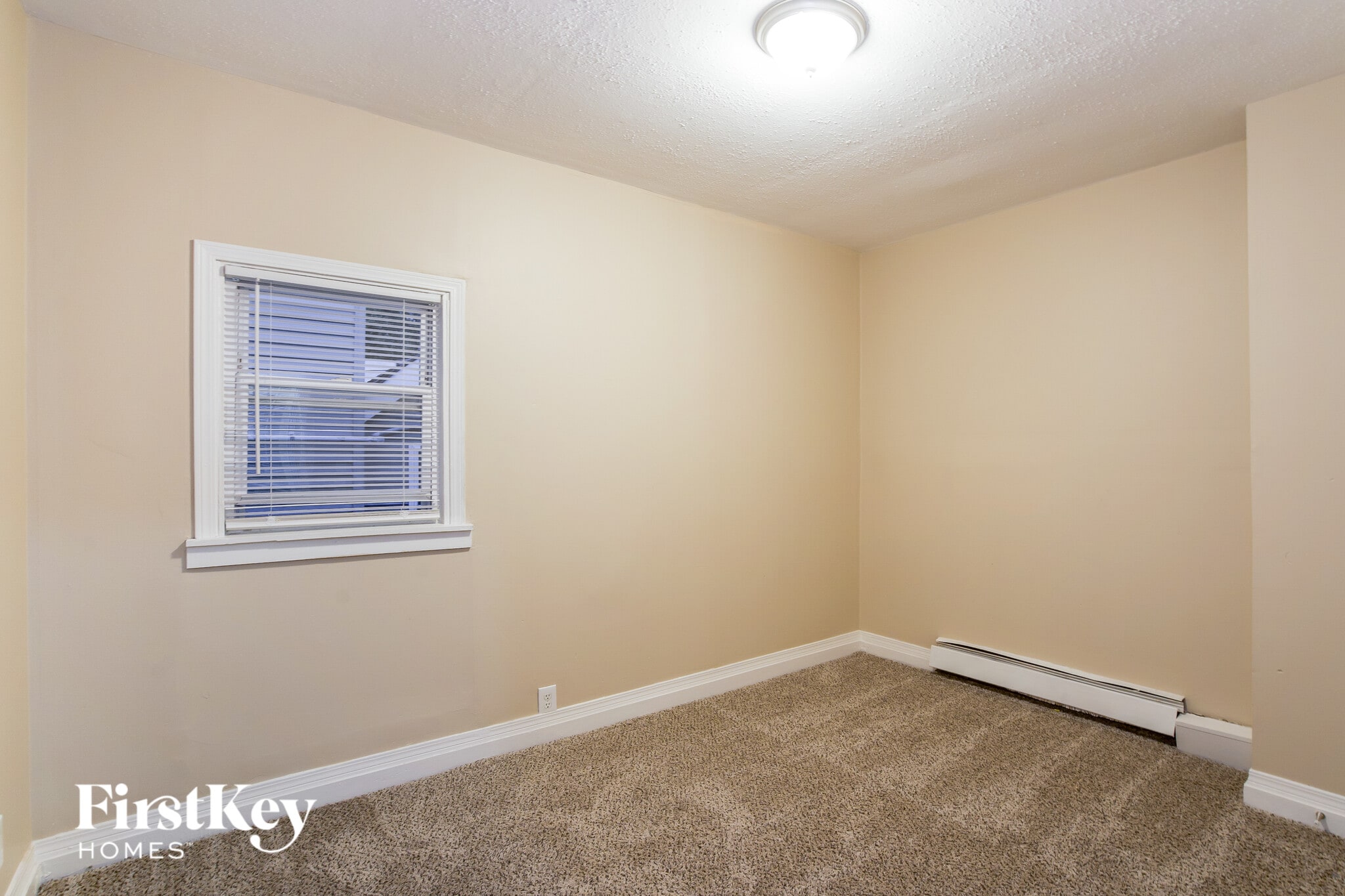 Building Photo - 709 Porter St