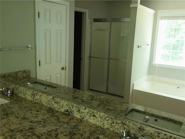 Building Photo - 2237 Traywick Chase