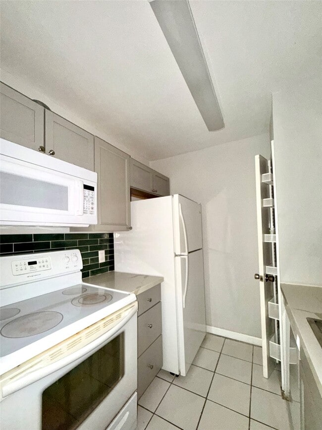 Building Photo - 2507 Montrose Blvd