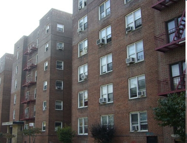 Building Photo - 350 Sterling St