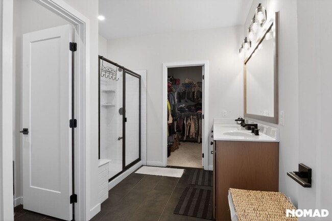 Building Photo - Near-New 5BR Home in Appoquinimink School District