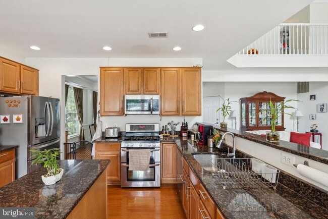 Building Photo - 4843 Montega Dr