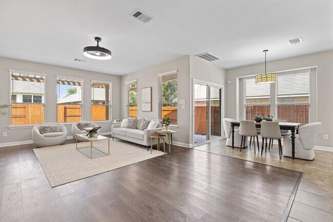 Building Photo - 3312 Cortes Pl