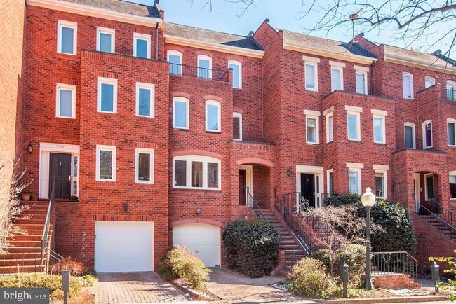 Building Photo - 3956 Georgetown Ct NW