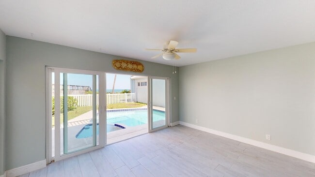 Building Photo - 959 N Hwy A1A