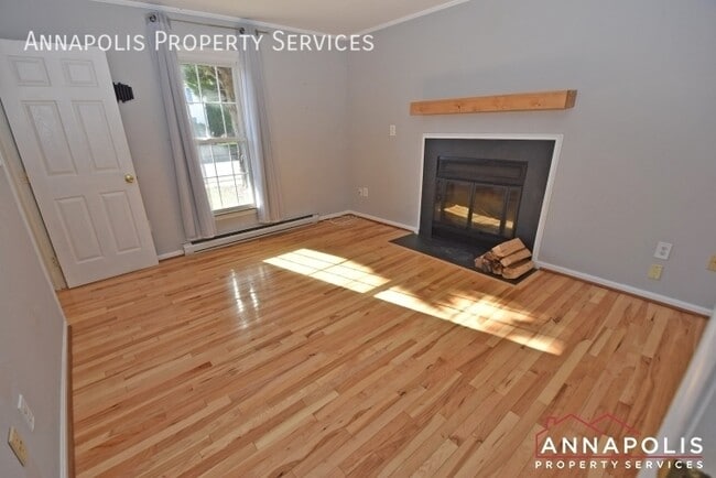 Building Photo - 1011 Hyde Park Dr