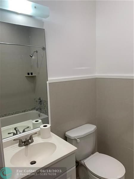 Building Photo - 3129 NW 86th Ave