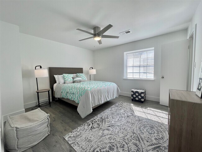 Building Photo - 1801 Huldy St