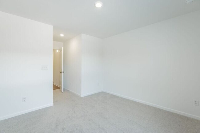 Building Photo - 4186 Tillie Cir
