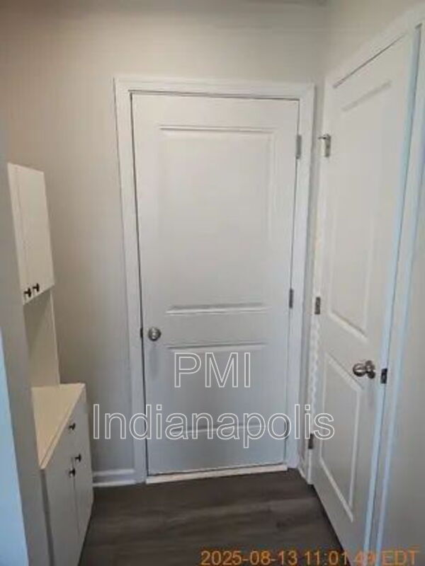 Building Photo - 1854 Cascades Dr