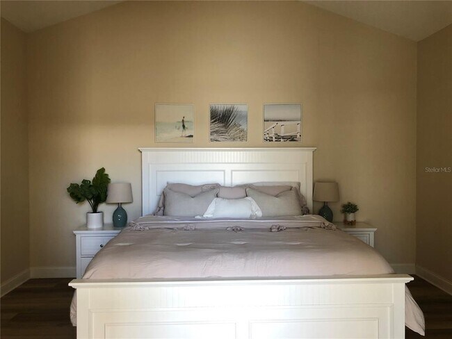 Building Photo - 3405 54th Dr W