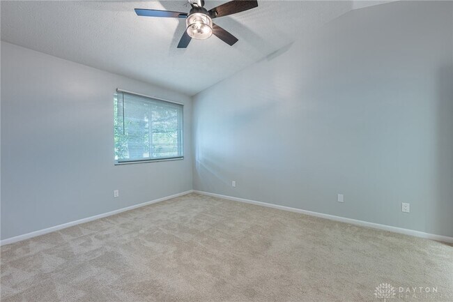 Building Photo - 116 Mallard Glen Dr