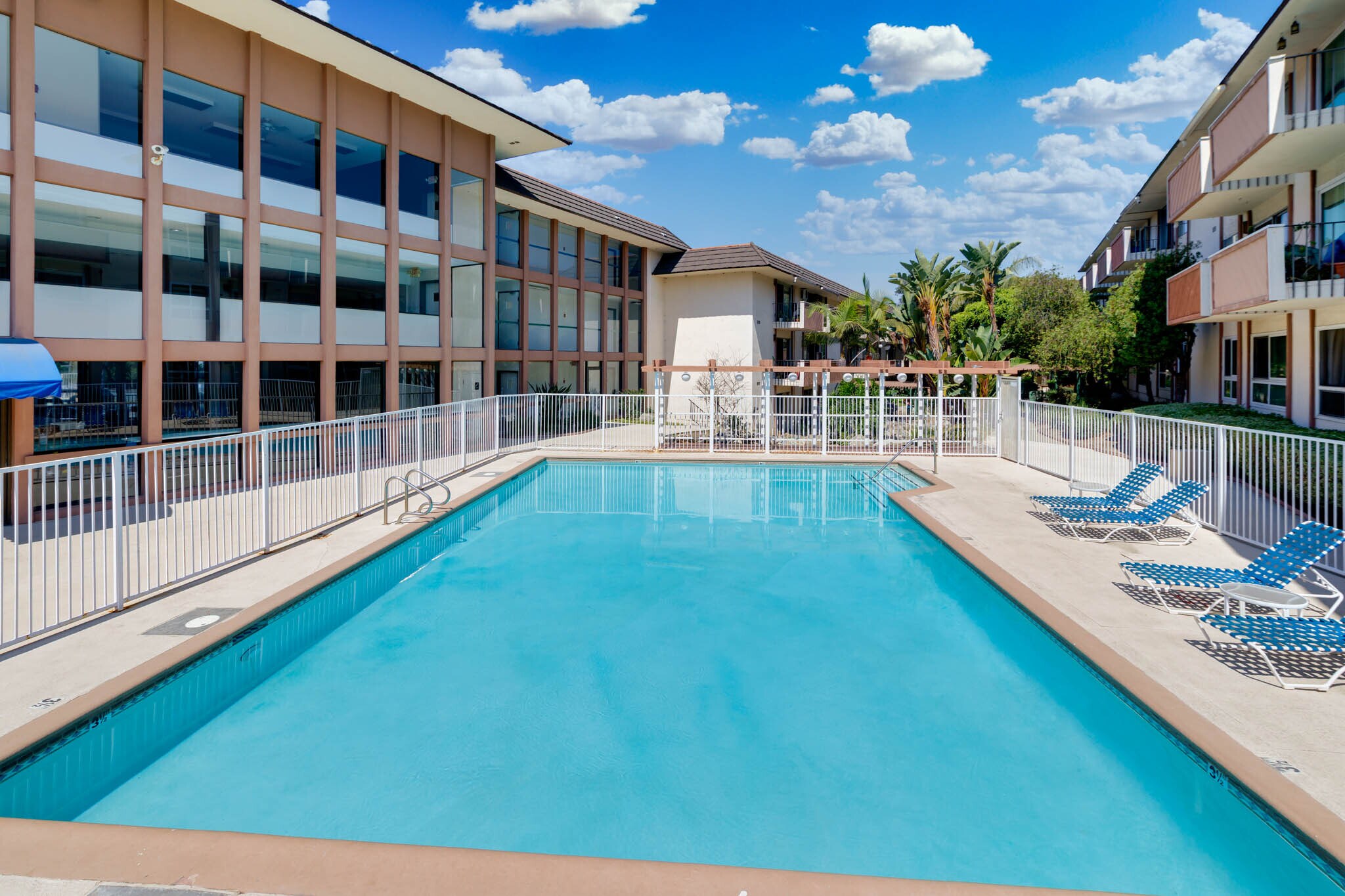 Building Photo - 5585 E Pacific Coast Hwy