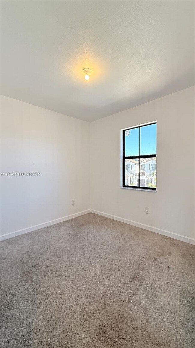 Building Photo - 24640 SW 119th Pl