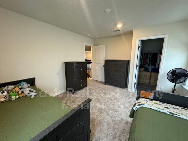 Building Photo - 5625 Cedar Chase Dr