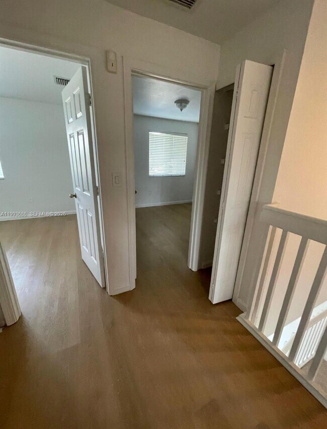 Building Photo - 2740 SE 15th Rd