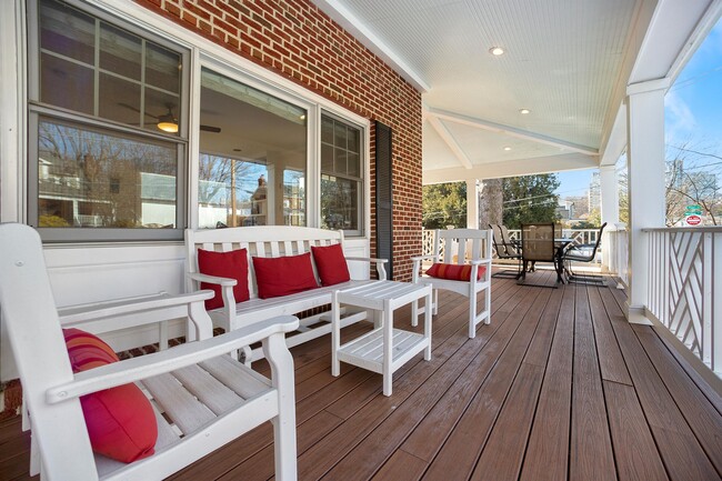 Building Photo - 4518 Chase Ave