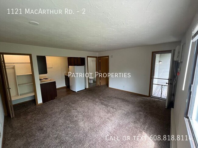 Building Photo - 1121 Mac Arthur Rd