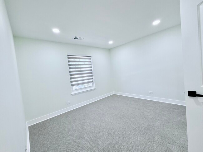 Building Photo - 98 Marble Hill Ct