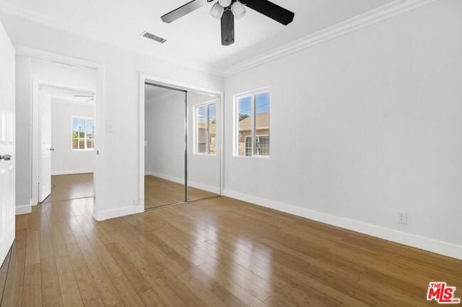 Building Photo - 10823 Cantara St