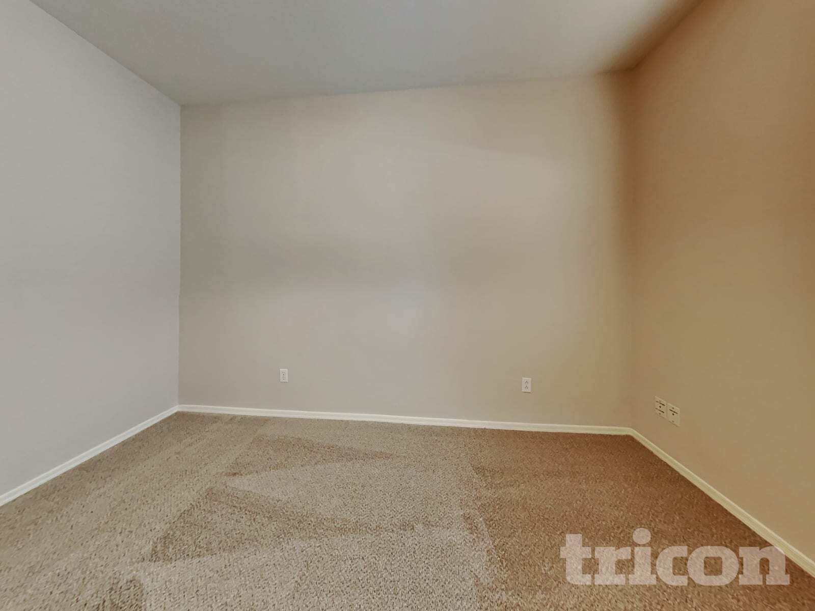 Building Photo - 12825 W Weldon Ave