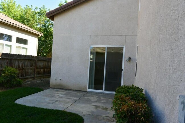 Building Photo - 3204 N Kayenta St