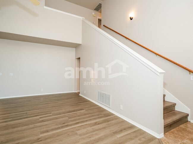 Building Photo - 104 E Helena St
