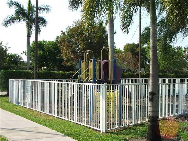 Building Photo - 1427 SW 48th Terrace