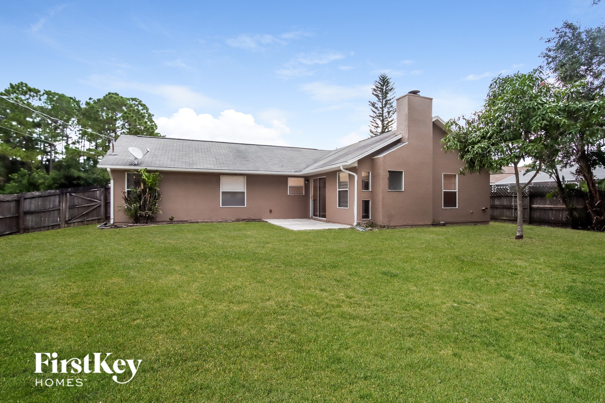 Building Photo - 946 Black Coral Ave NW