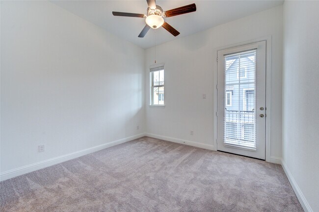 Building Photo - 1417 Adell Rose Ln