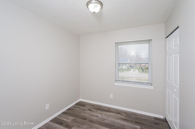 Building Photo - 6506 Maravian Dr