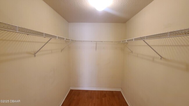 Building Photo - 1018 Grand Hickory Cir