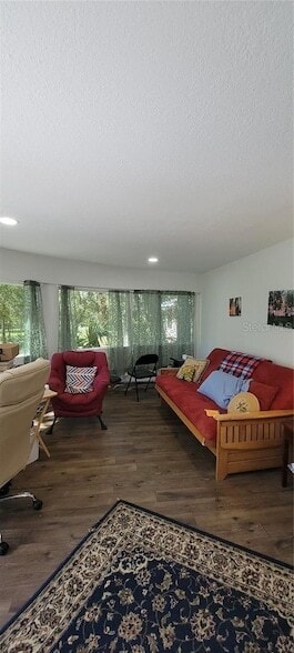 Building Photo - 416 W Howry Ave