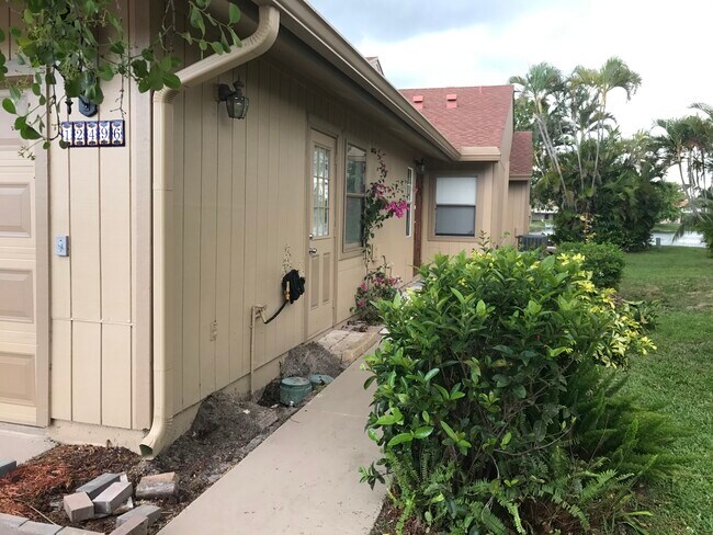 Building Photo - 12496 Westhampton Cir