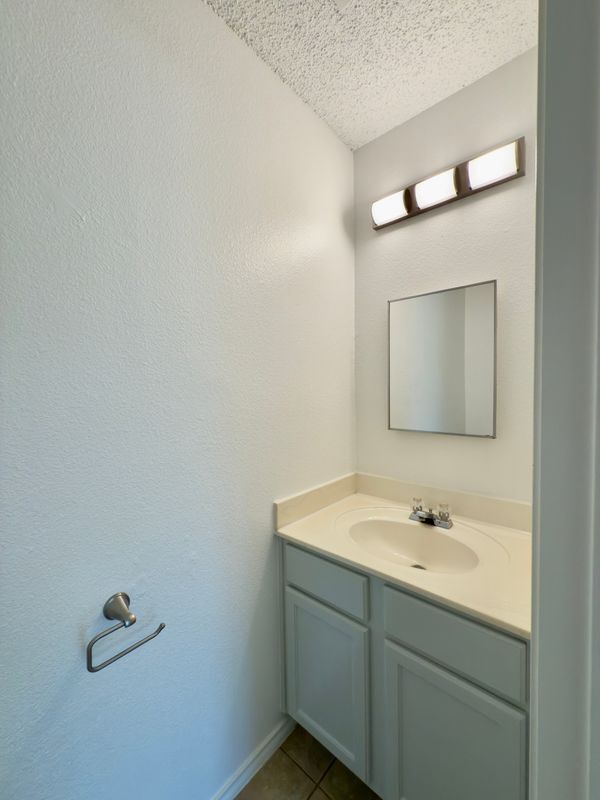 Building Photo - 7817 Marble Ridge Dr