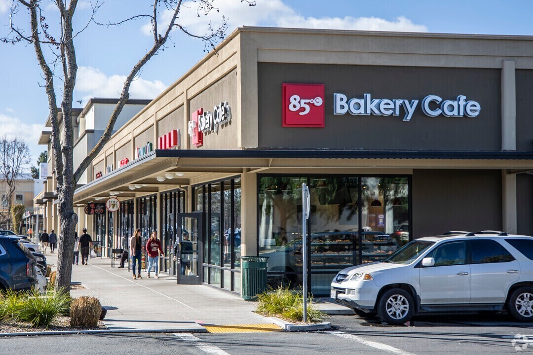Building Photo - 1771 Broadway St