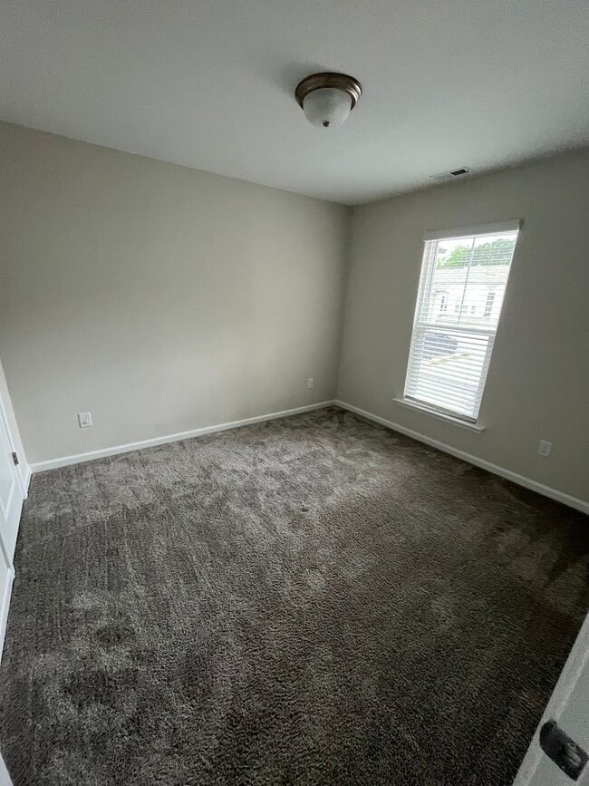 Building Photo - Charming 3 Bedroom home Located In Durham NC!!!