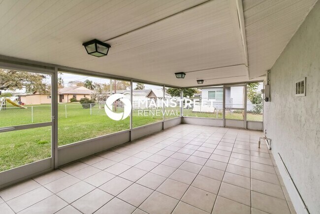 Building Photo - 3 Bedroom Pet-Friendly Home in Venice, FL ...